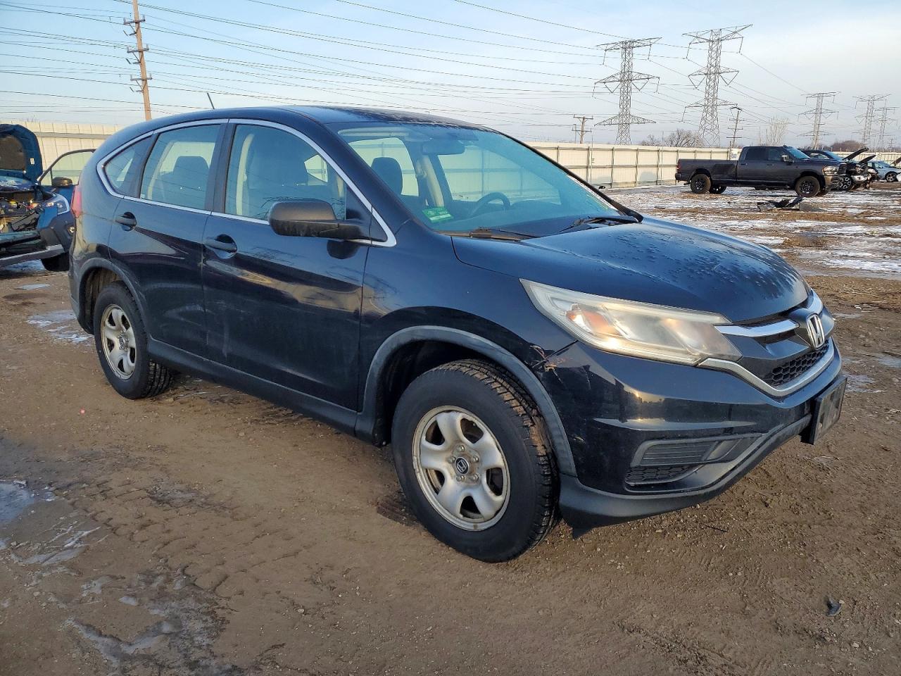2015 HONDA CR-V LX photo 4