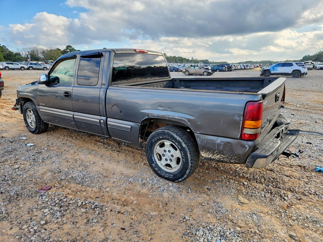 2000 CHEVROLET SILVERADO C1500 photo 3