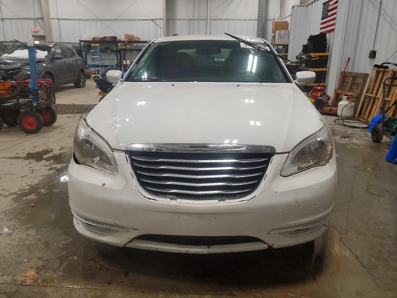 2013 CHRYSLER 200 LX photo 5