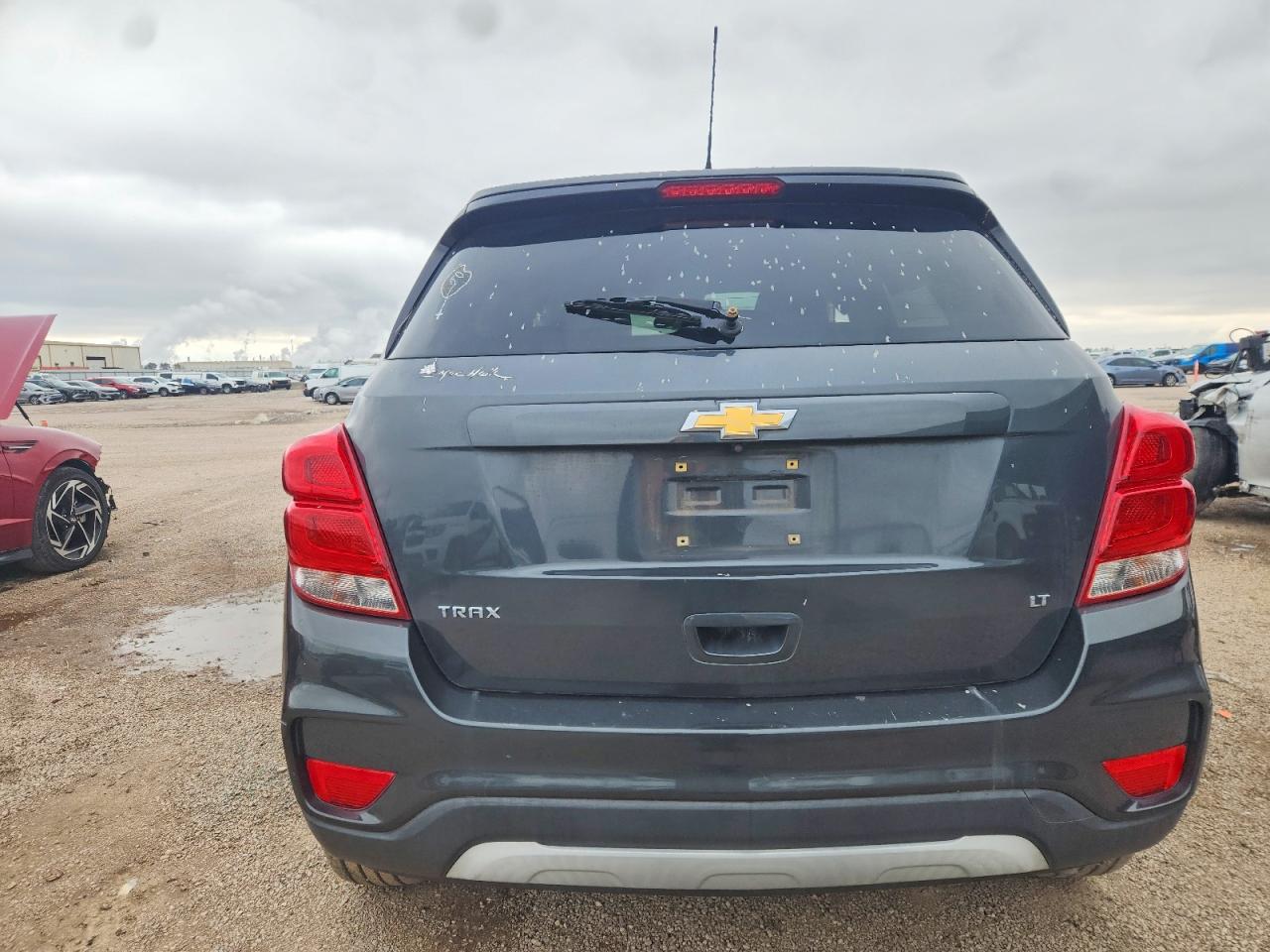 2017 CHEVROLET TRAX 1LT photo 6