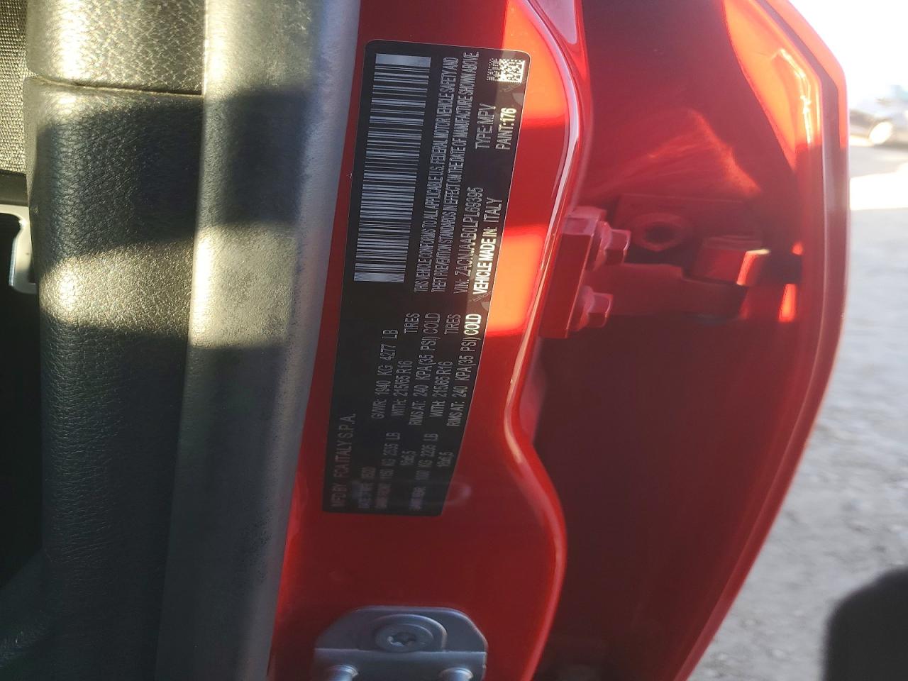 2020 JEEP RENEGADE SPORT photo 12