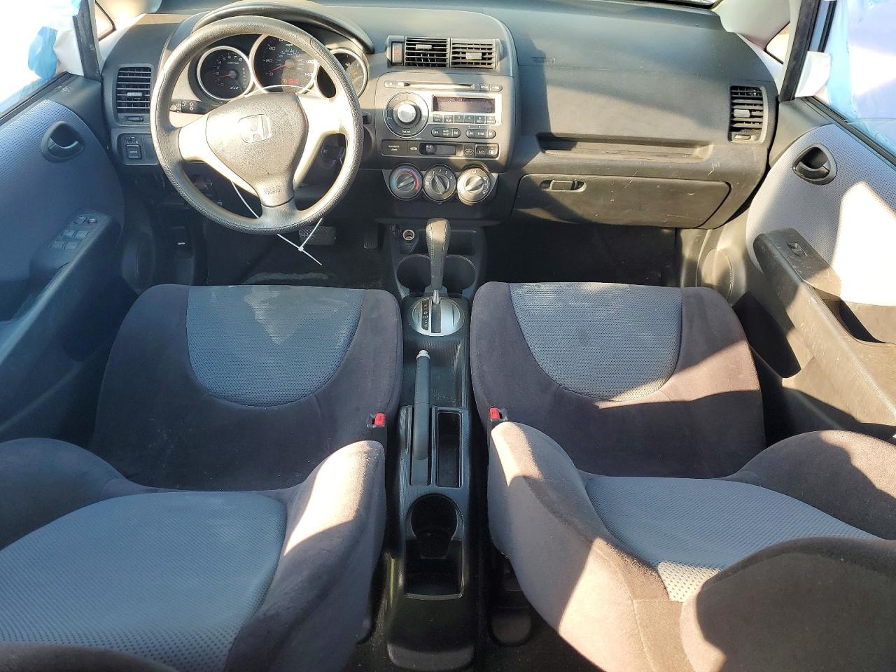 2008 HONDA FIT photo 8