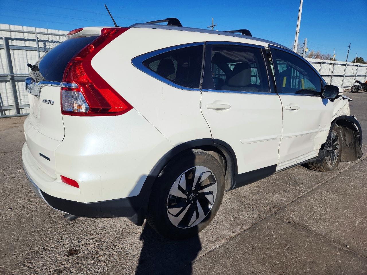 2015 HONDA CR-V TOURING photo 3