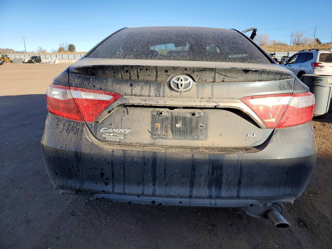 2016 TOYOTA CAMRY LE photo 6