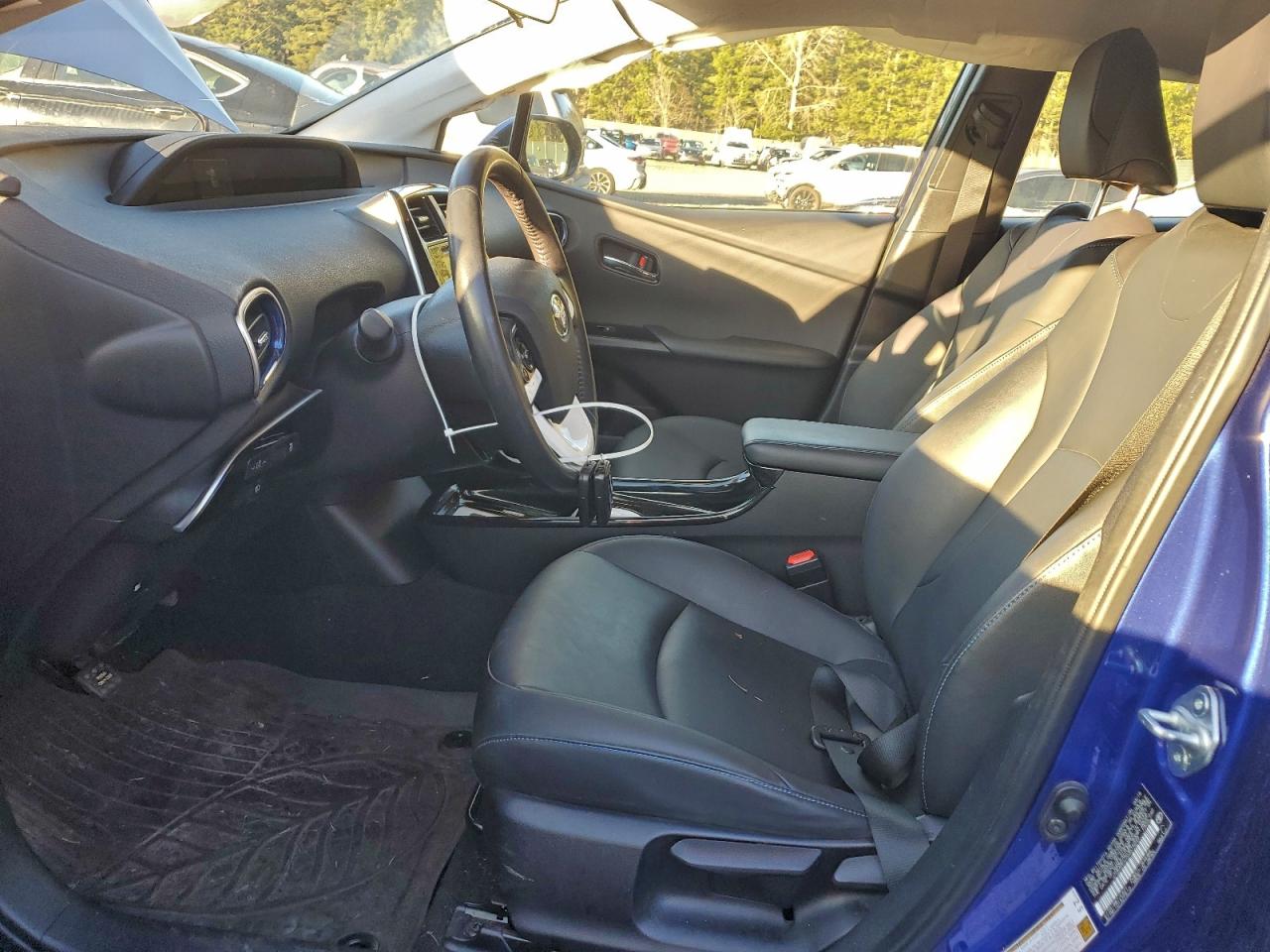 2016 TOYOTA PRIUS photo 7
