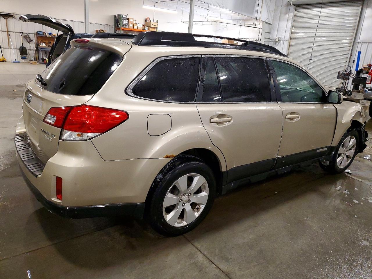 2010 SUBARU OUTBACK 2.5I LIMITED photo 3