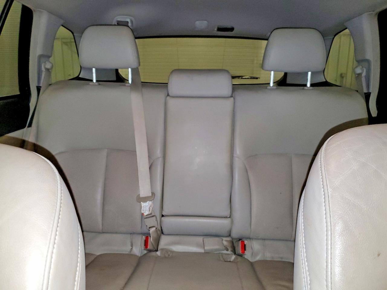 2010 SUBARU OUTBACK 2.5I LIMITED photo 10