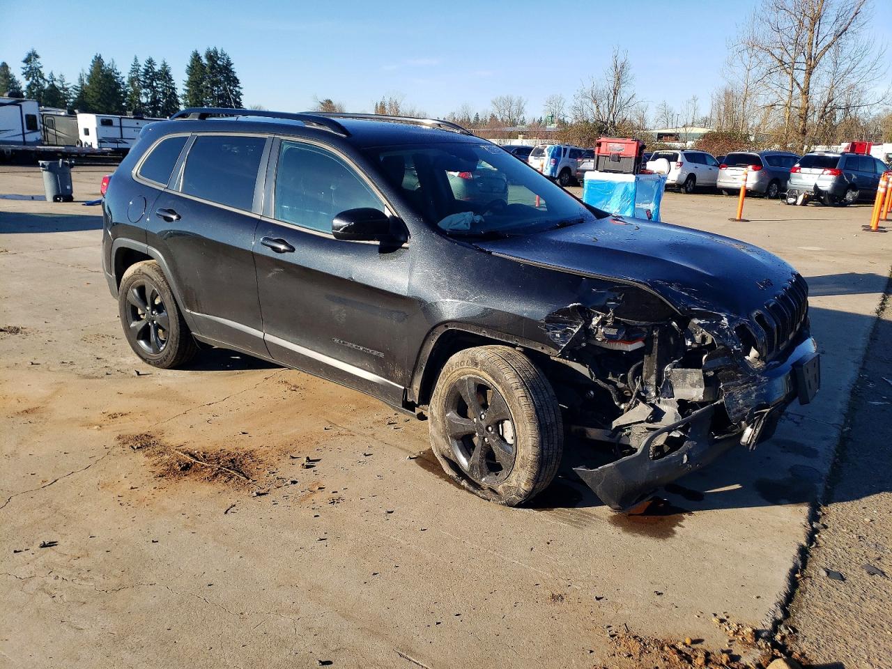 2015 JEEP CHEROKEE LATITUDE photo 4
