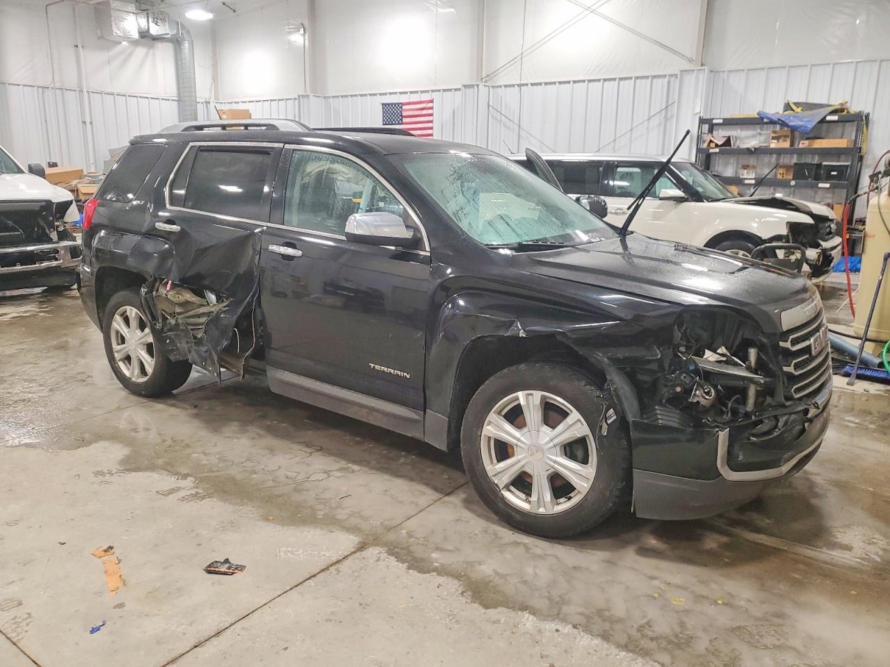 2017 GMC TERRAIN SLT photo 7