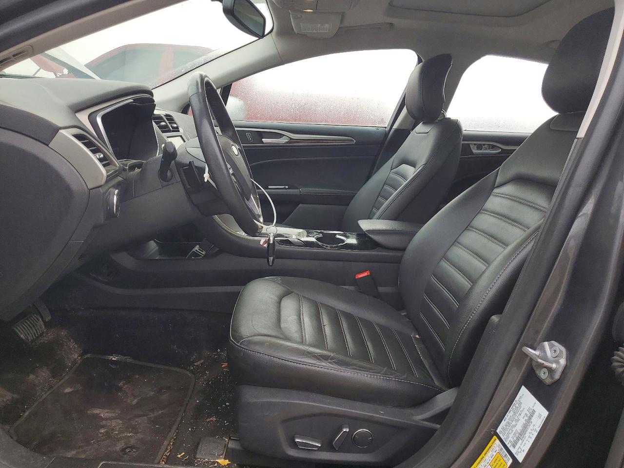 2015 FORD FUSION SE photo 13