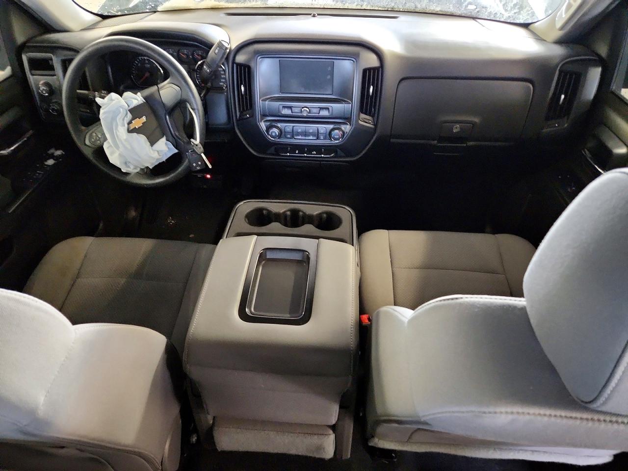 2018 CHEVROLET SILVERADO K1500 CUSTOM photo 8