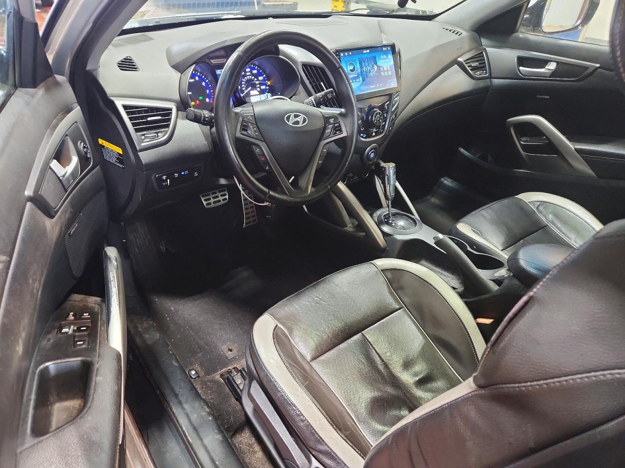 2013 HYUNDAI VELOSTER TURBO photo 8