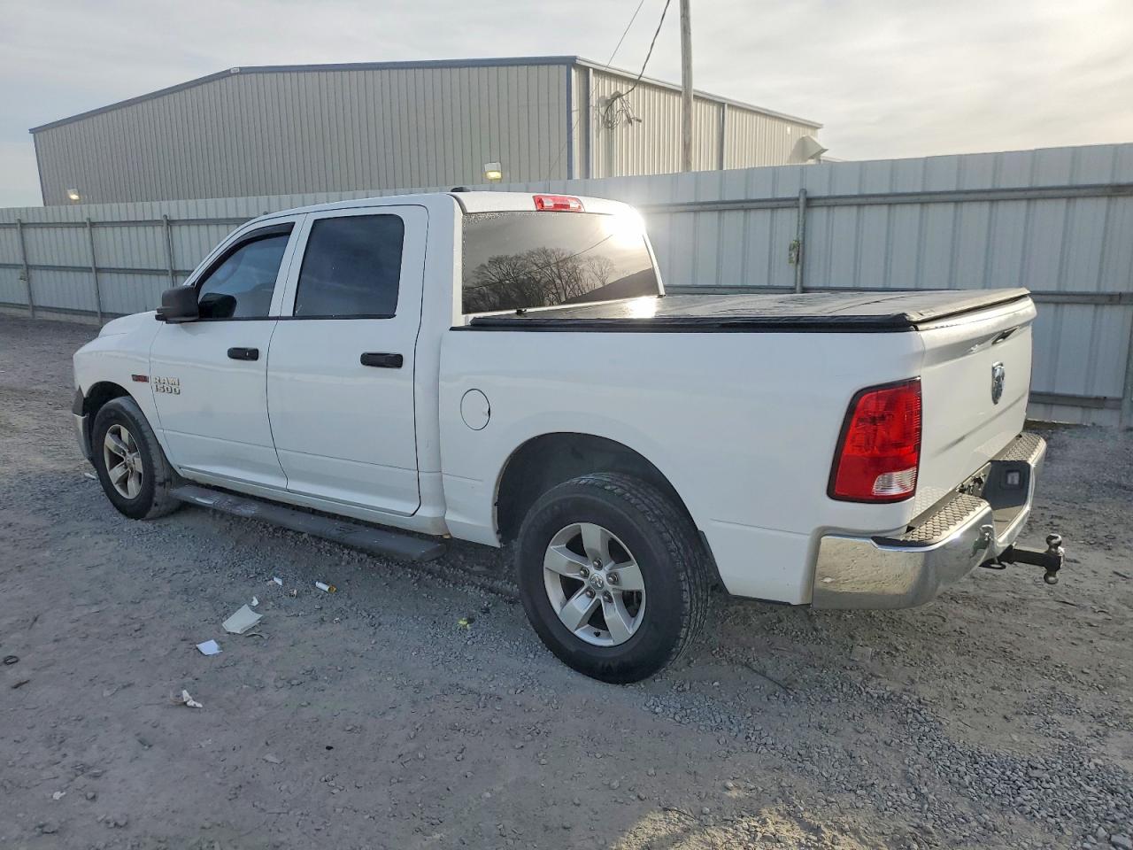 2014 RAM 1500 ST photo 3