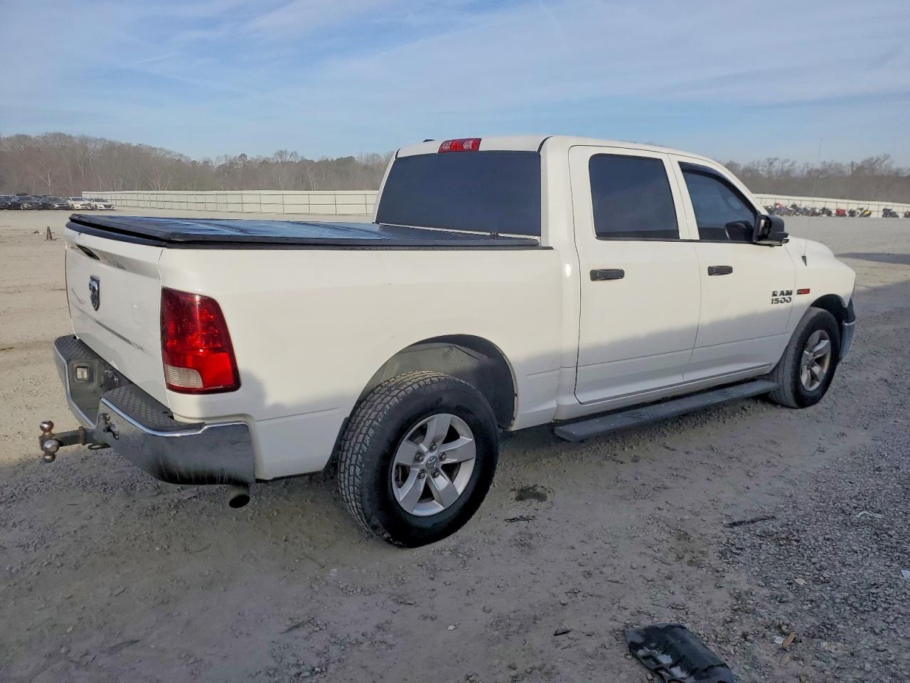 2014 RAM 1500 ST photo 5
