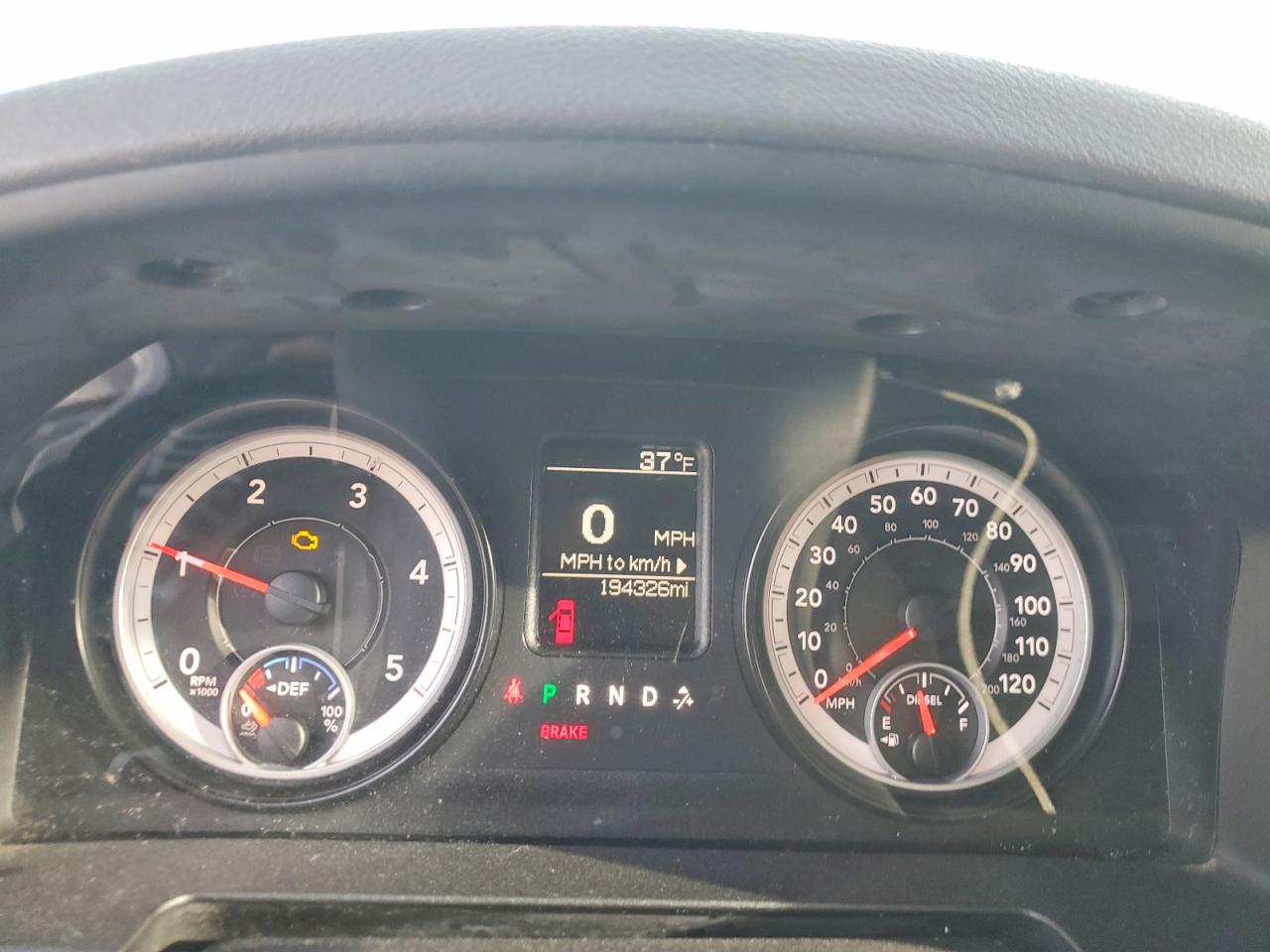 2014 RAM 1500 ST photo 17