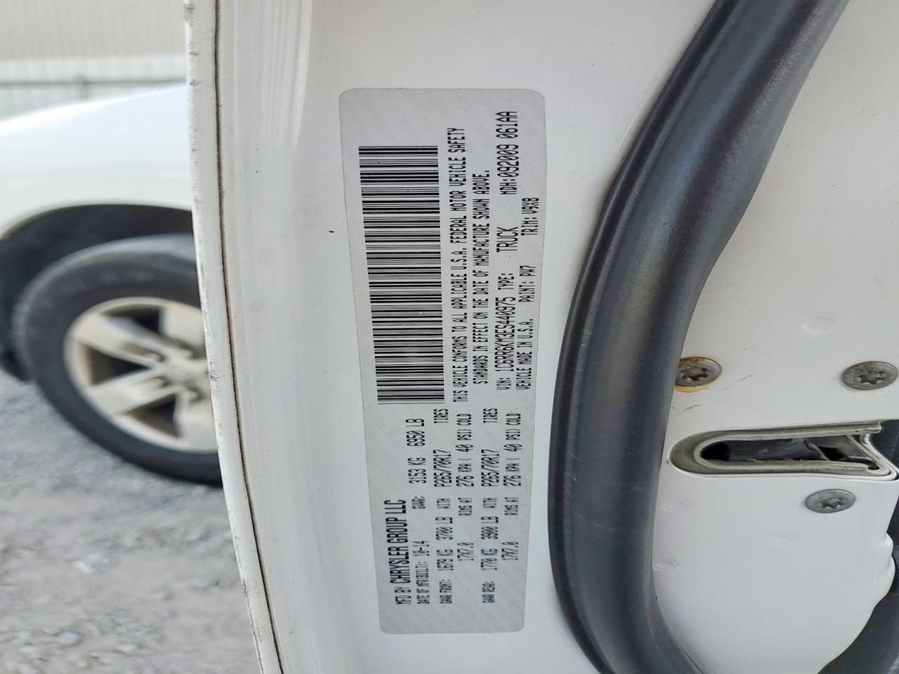 2014 RAM 1500 ST photo 23
