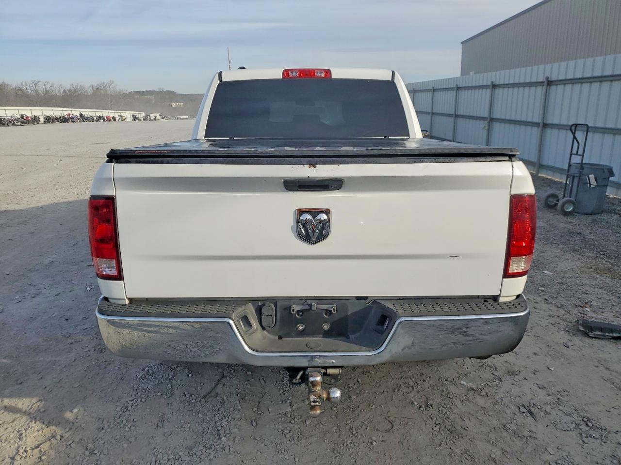 2014 RAM 1500 ST photo 11