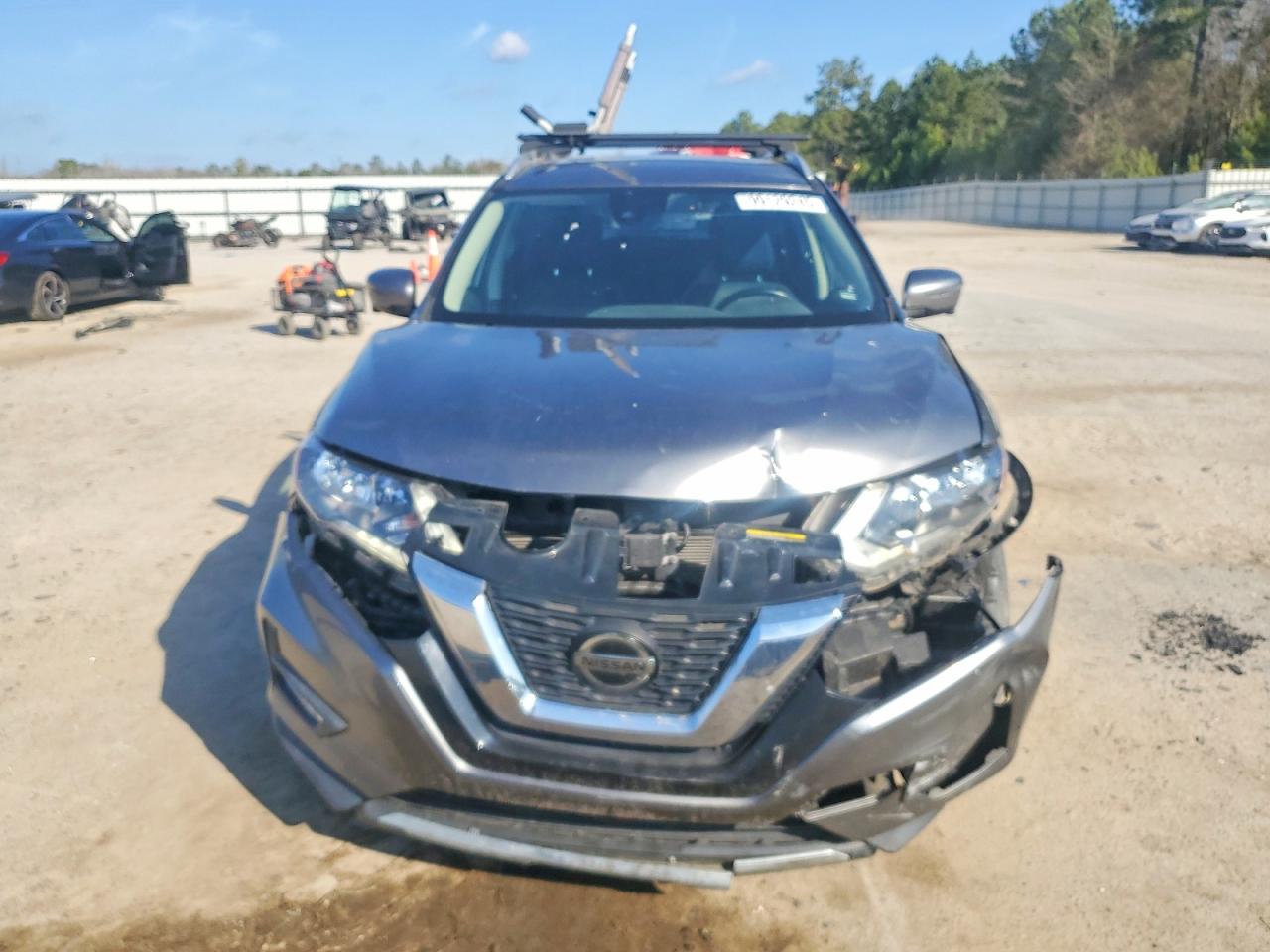 2019 NISSAN ROGUE S photo 5