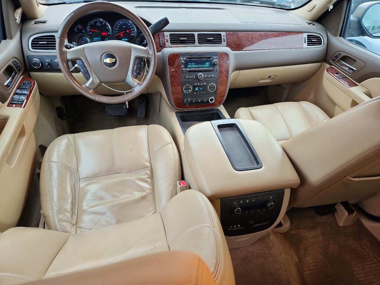 2012 CHEVROLET SUBURBAN K1500 LT photo 8