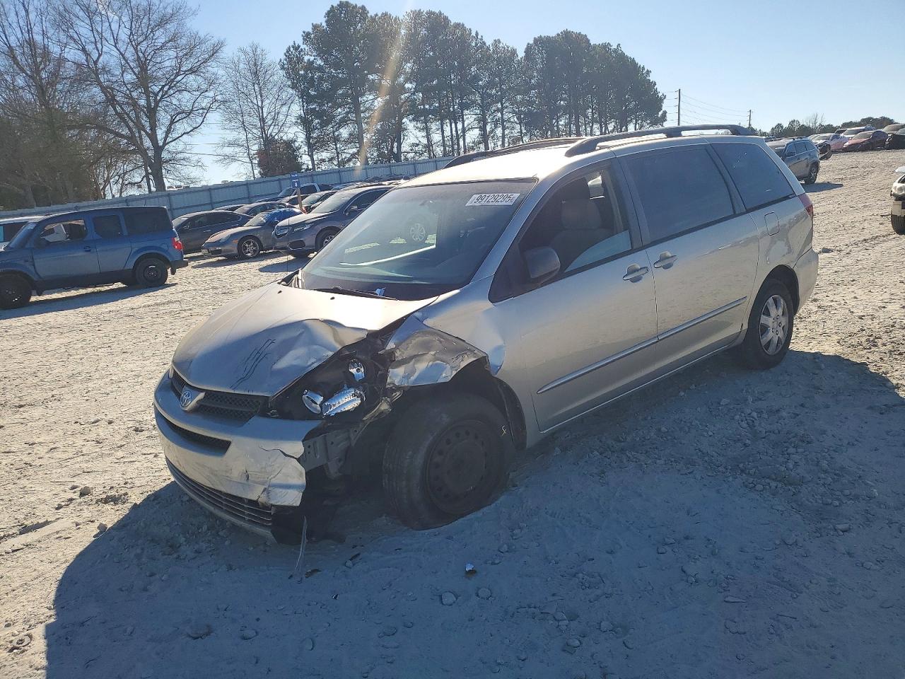 2004 TOYOTA SIENNA