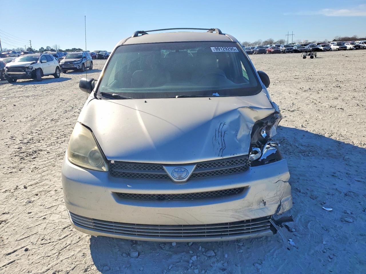 2004 TOYOTA SIENNA CE photo 5