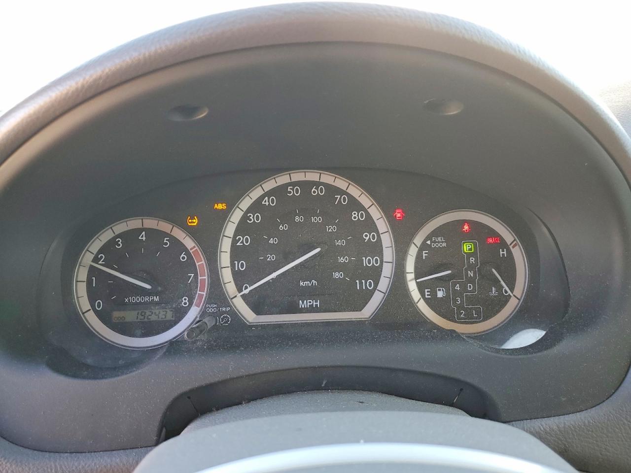 2004 TOYOTA SIENNA CE photo 9