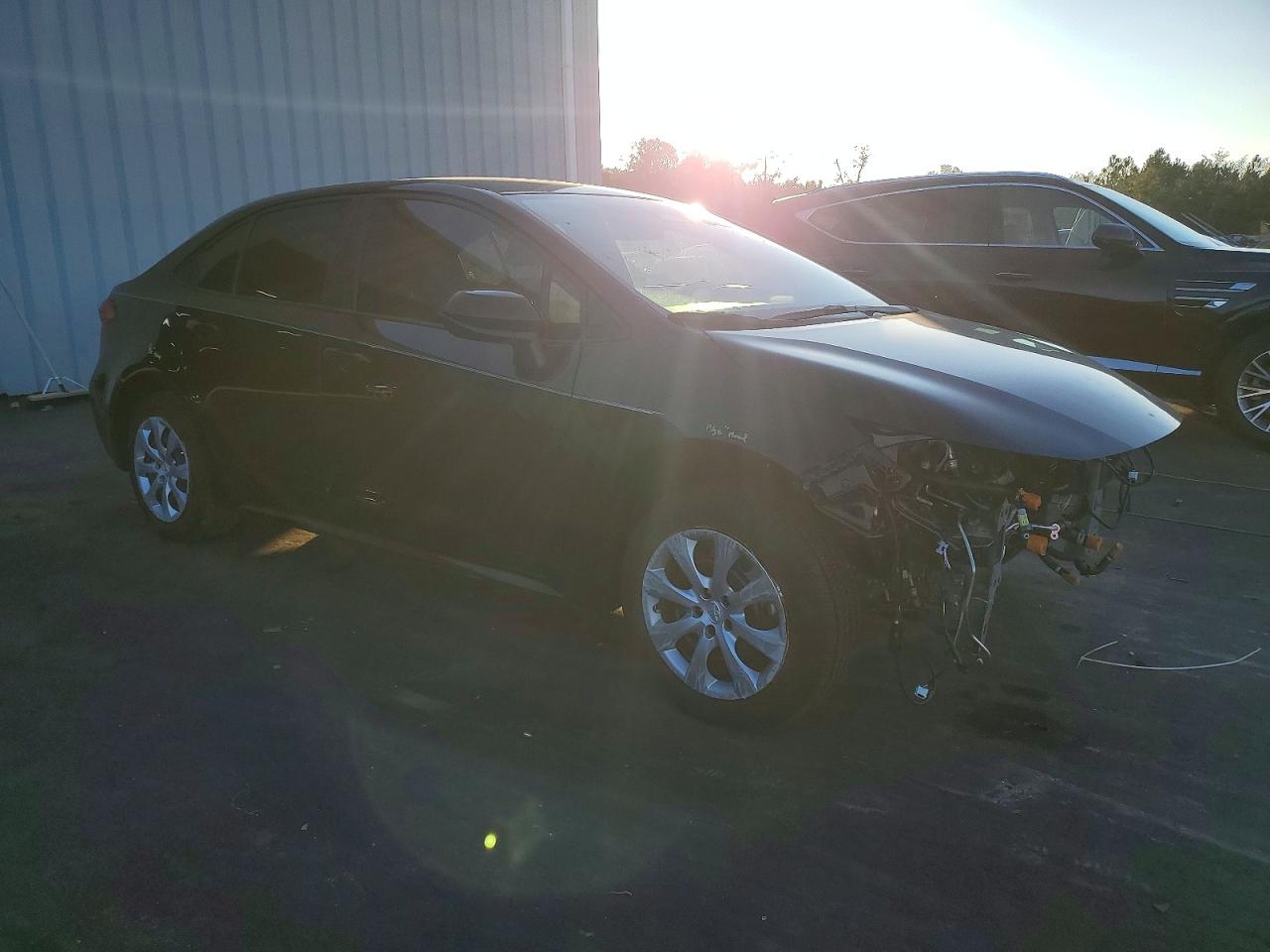 2025 TOYOTA COROLLA LE photo 4