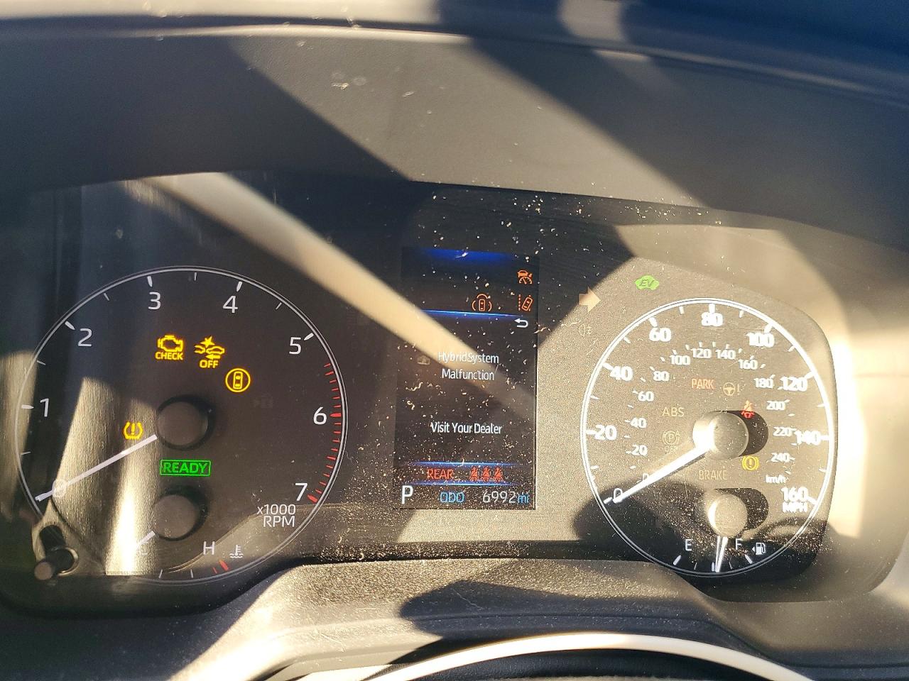 2025 TOYOTA COROLLA LE photo 9
