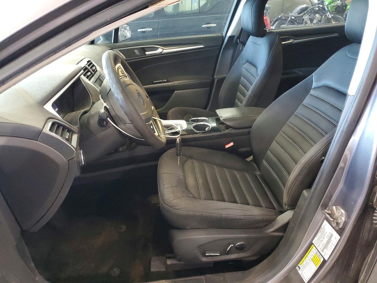 2013 FORD FUSION SE photo 7