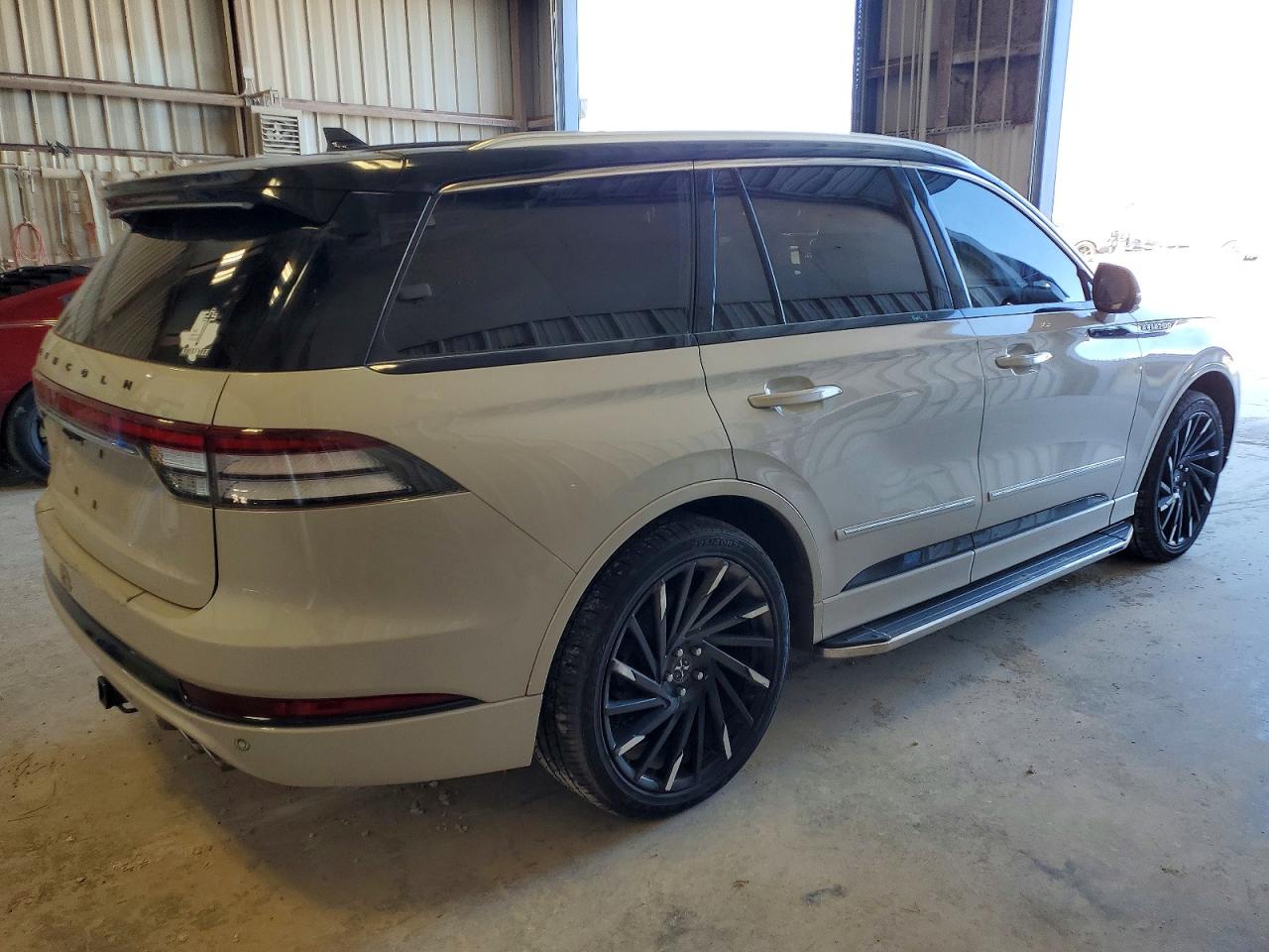 2021 LINCOLN AVIATOR GRAND TOURING photo 3