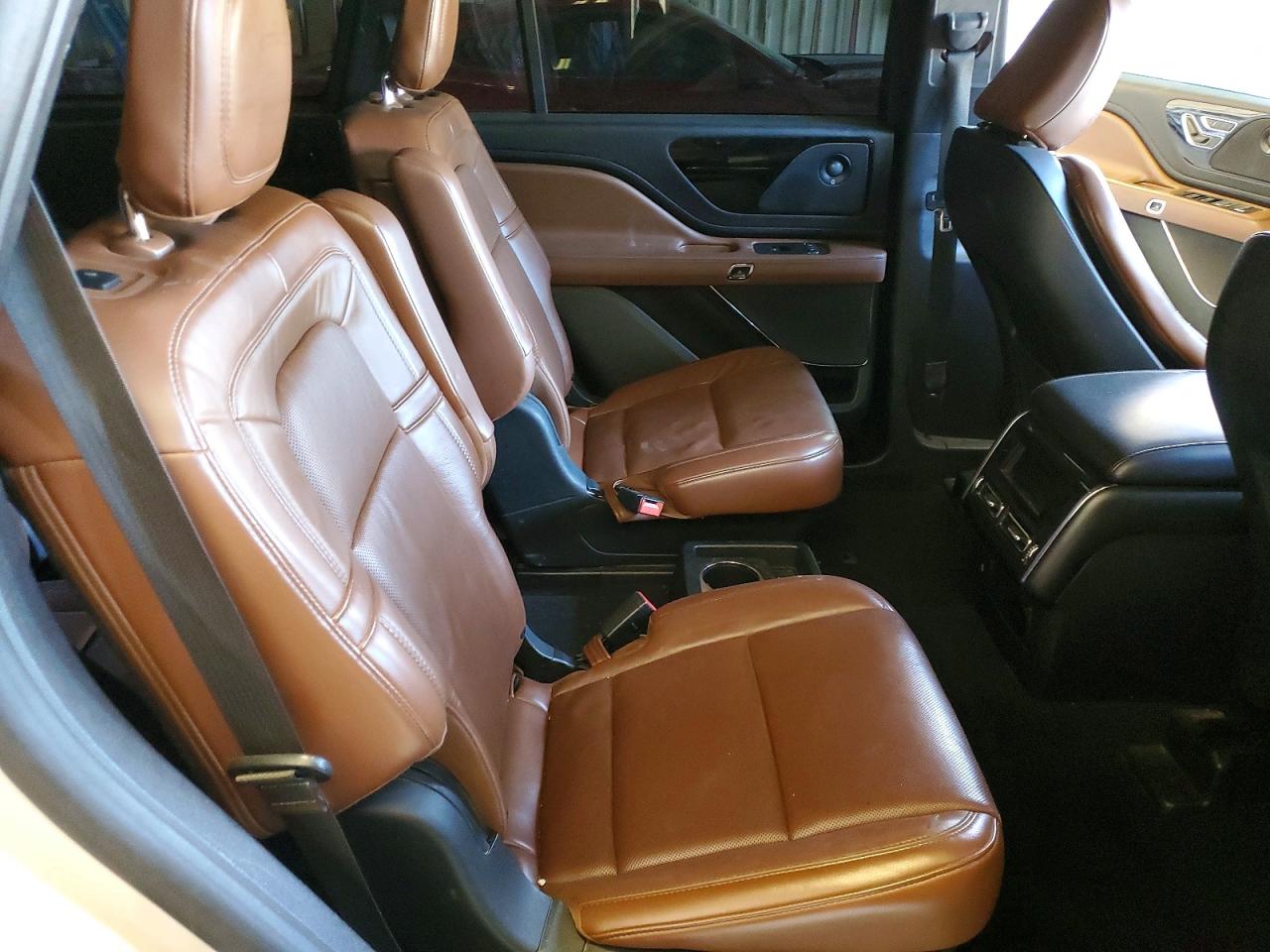 2021 LINCOLN AVIATOR GRAND TOURING photo 11
