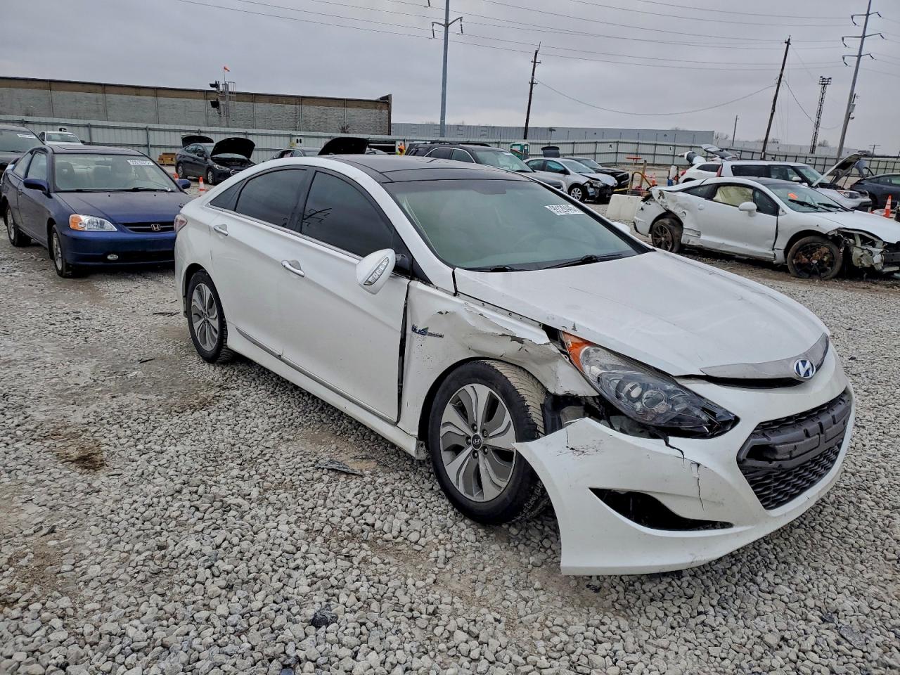 2015 HYUNDAI SONATA HYBRID photo 4