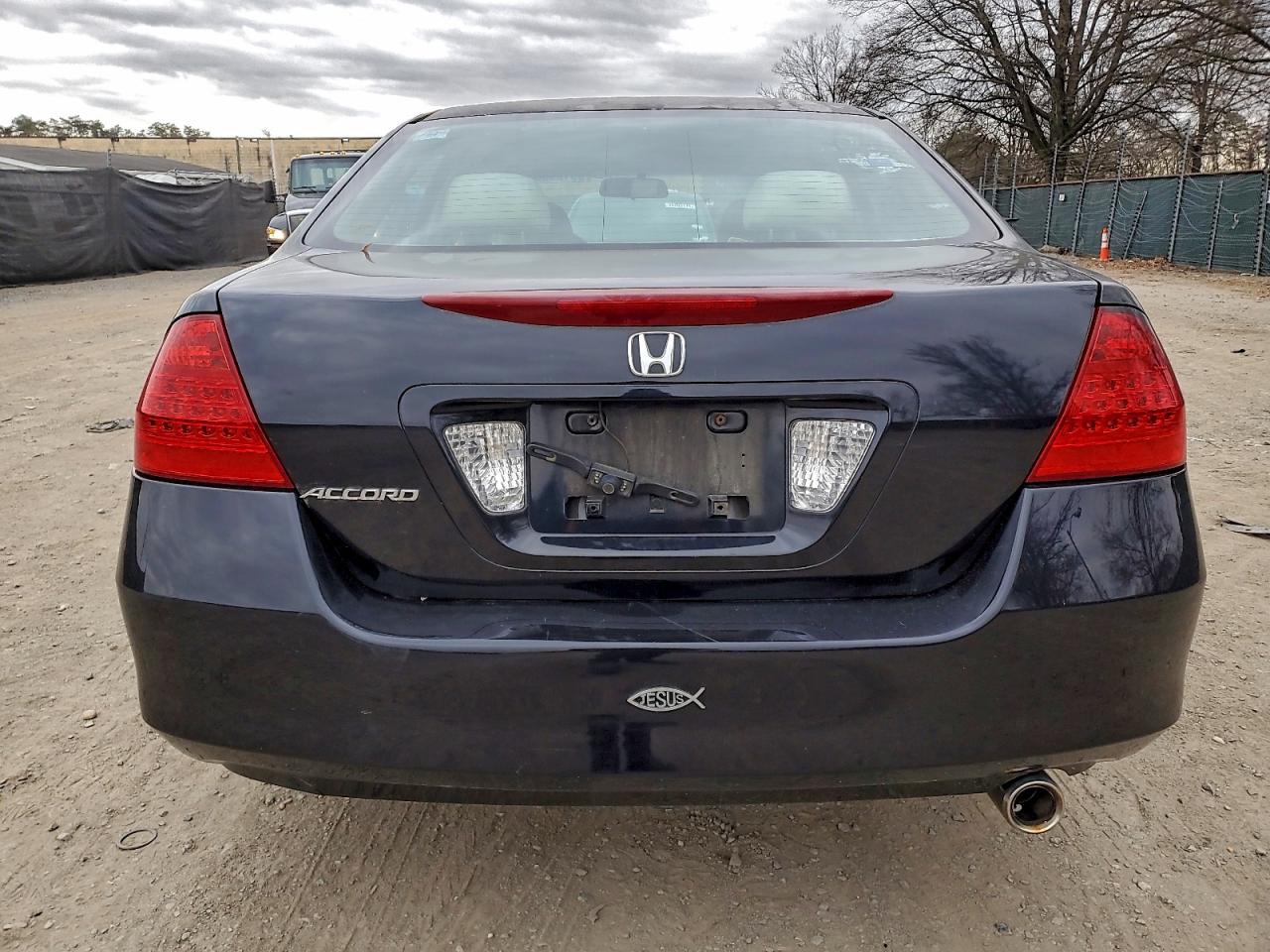 2006 HONDA ACCORD LX photo 6
