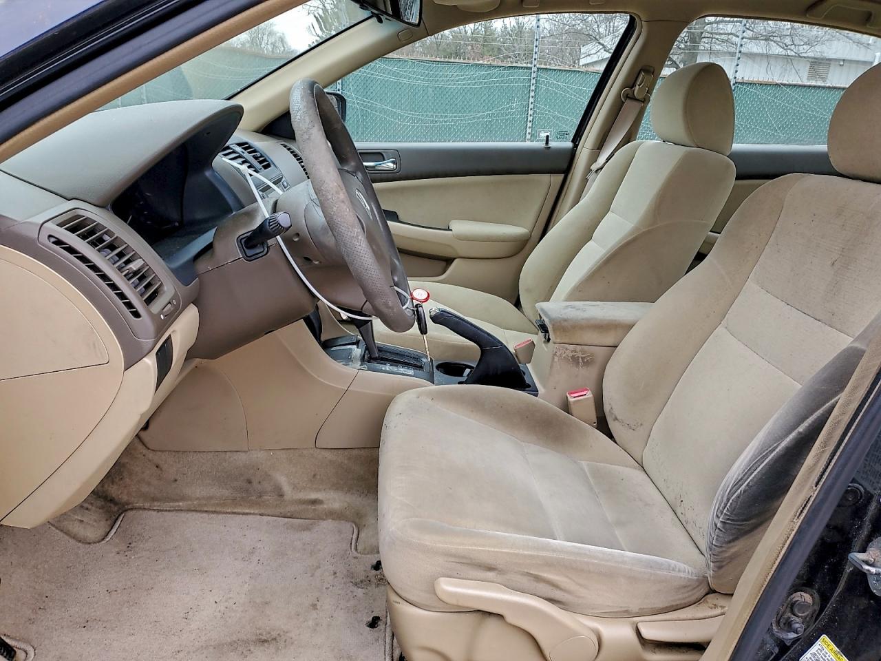 2006 HONDA ACCORD LX photo 7