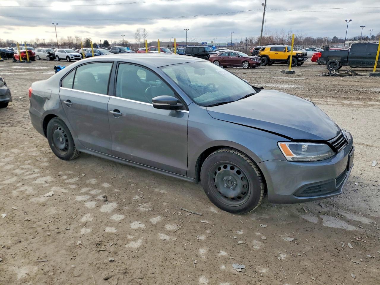 2013 VOLKSWAGEN JETTA SE photo 4