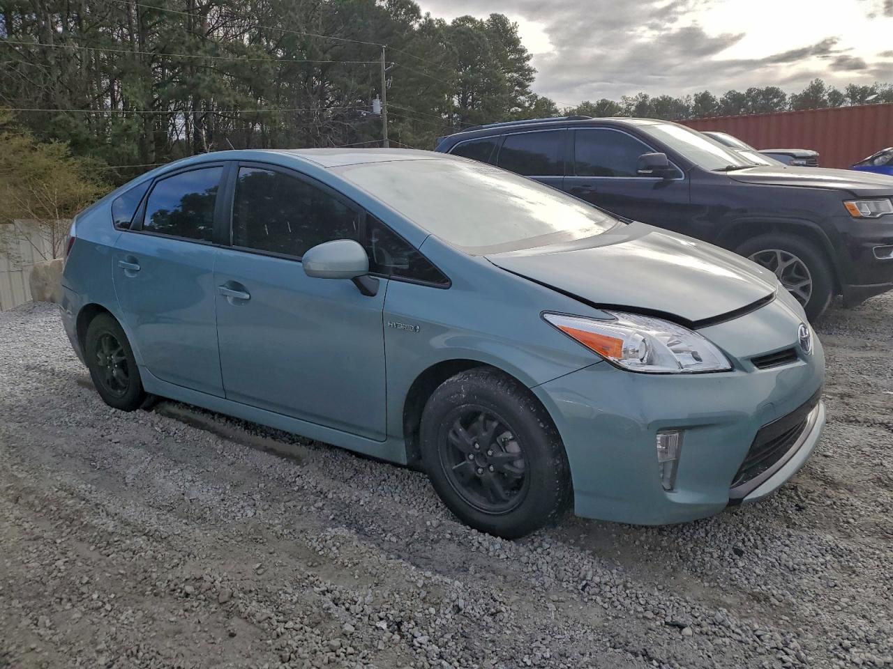 2015 TOYOTA PRIUS photo 4