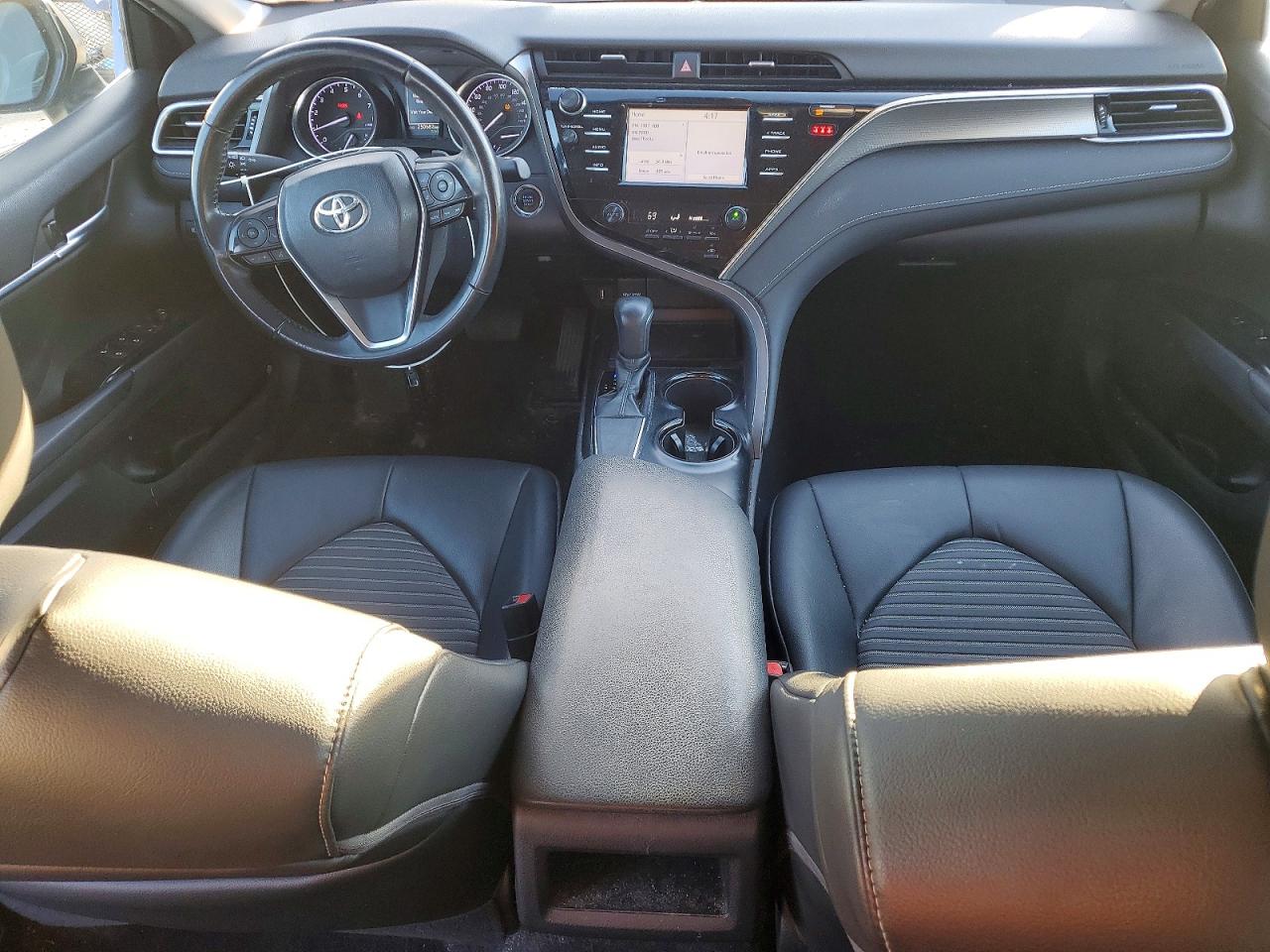 2018 TOYOTA CAMRY SE photo 15
