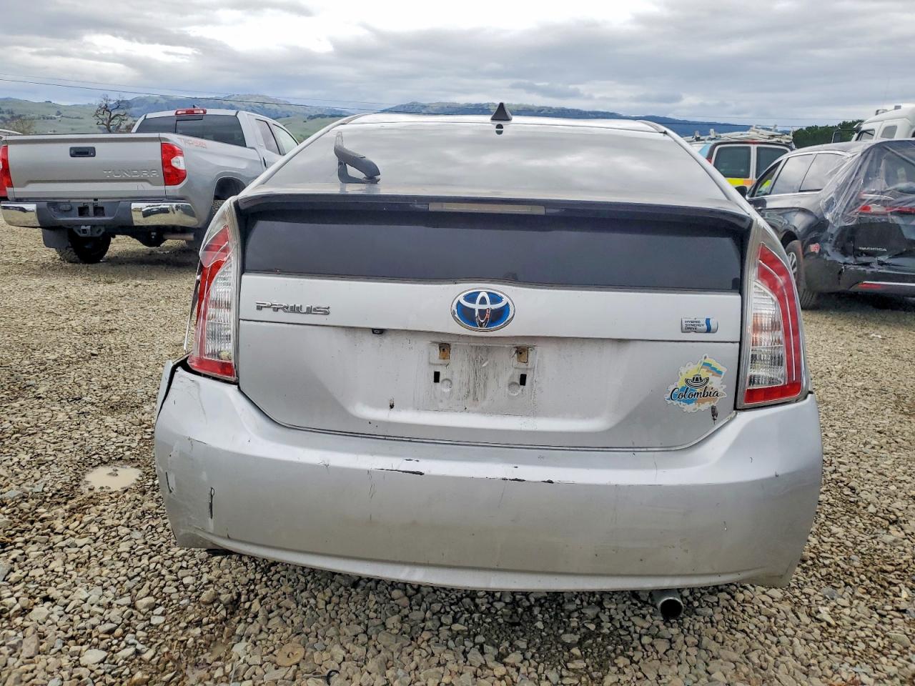 2015 TOYOTA PRIUS photo 6