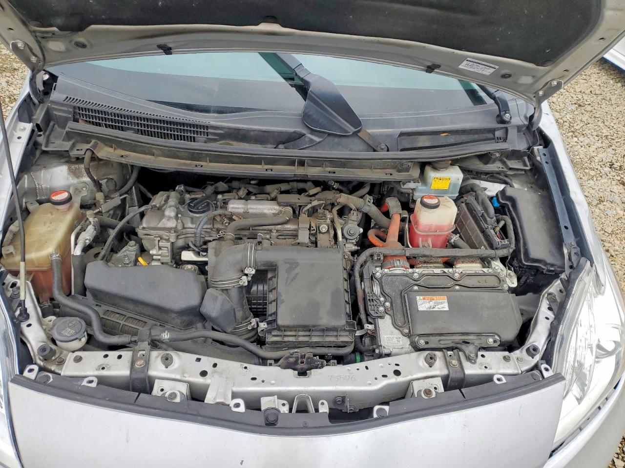 2015 TOYOTA PRIUS photo 11