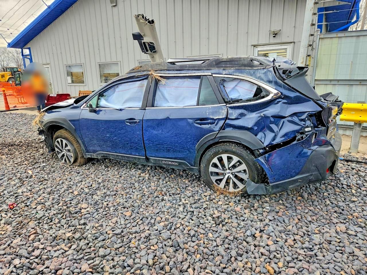 2025 SUBARU OUTBACK PREMIUM photo 2