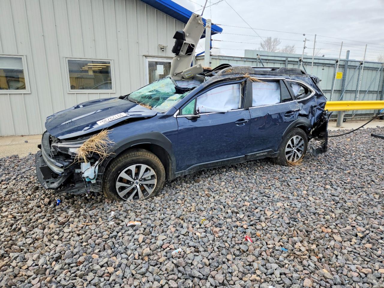 2025 SUBARU OUTBACK