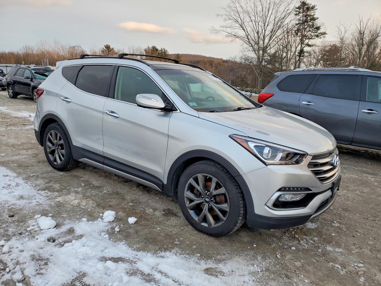 2018 HYUNDAI SANTA FE SPORT photo 4