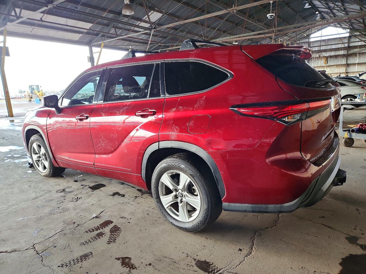 2022 TOYOTA HIGHLANDER L photo 2