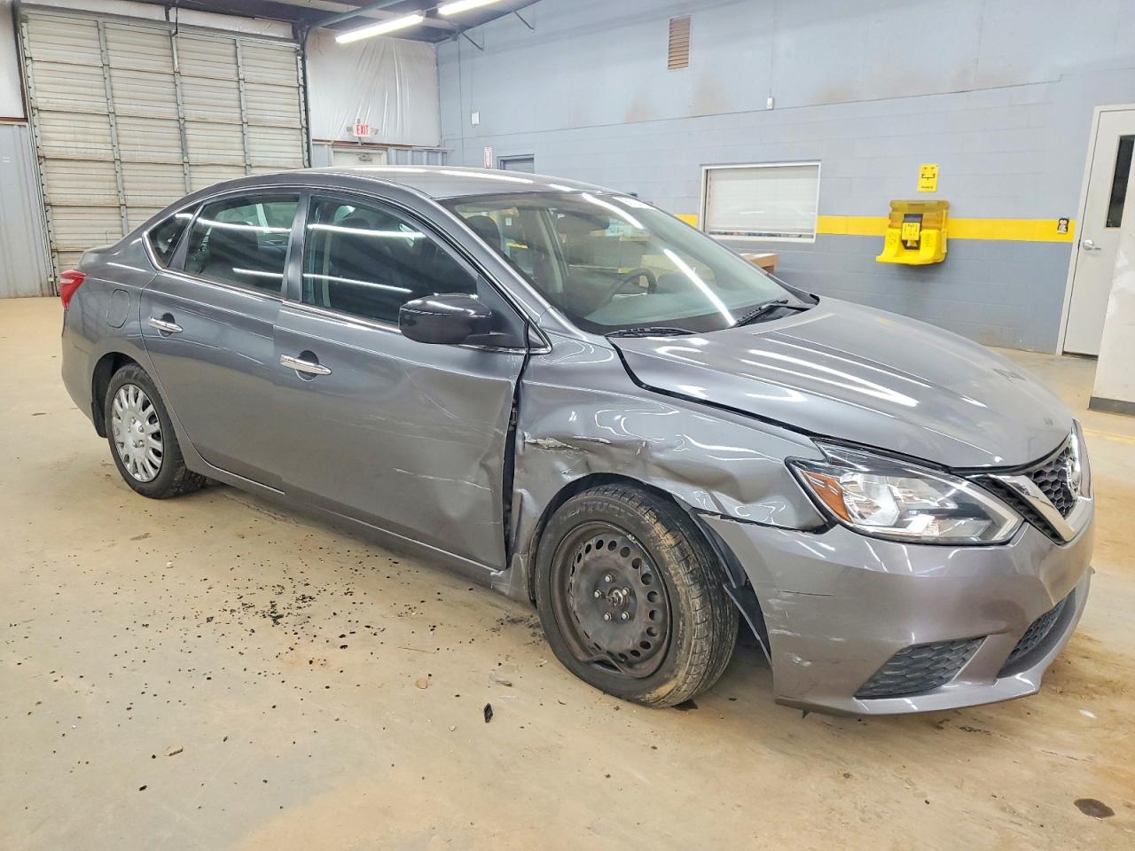 2017 NISSAN SENTRA S photo 4