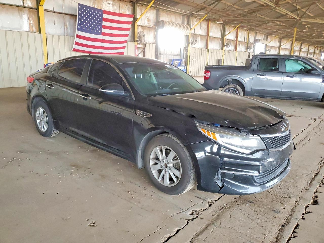 2018 KIA OPTIMA LX photo 4