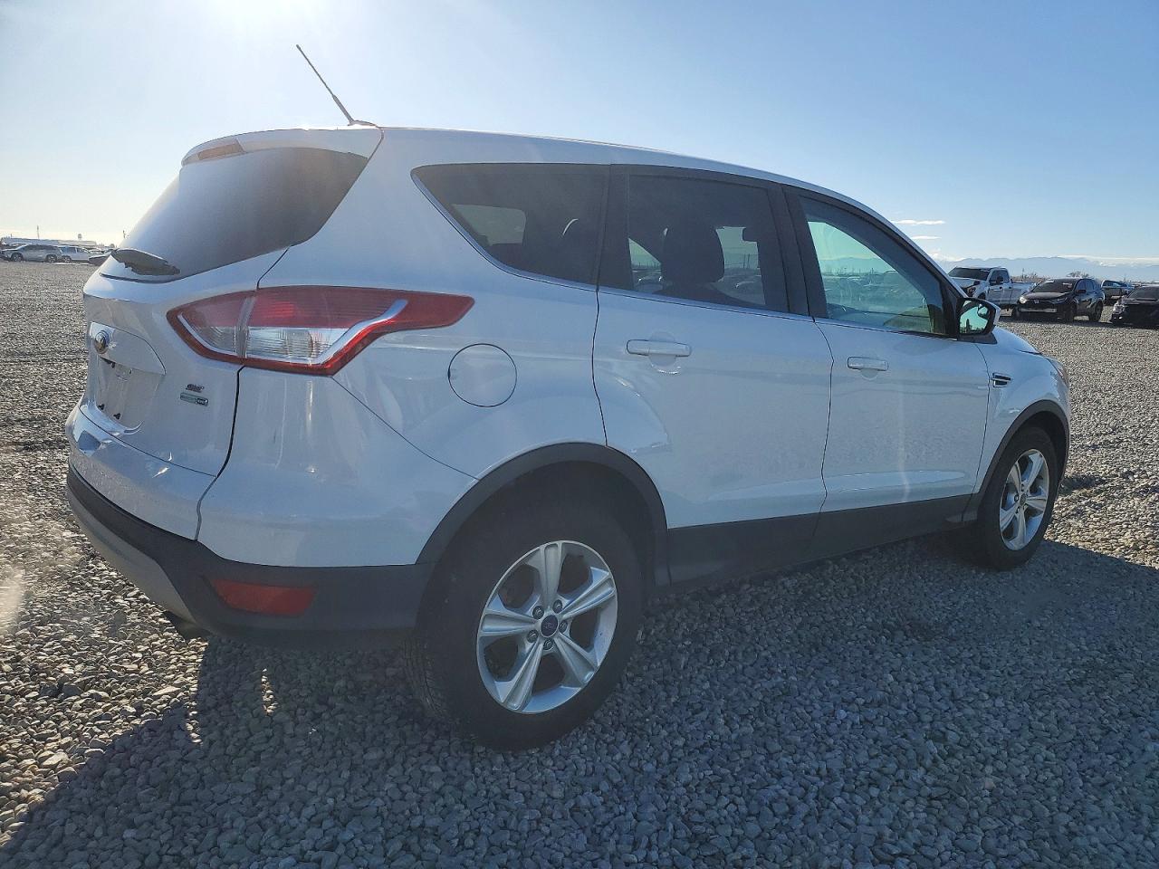 2015 FORD ESCAPE SE photo 3