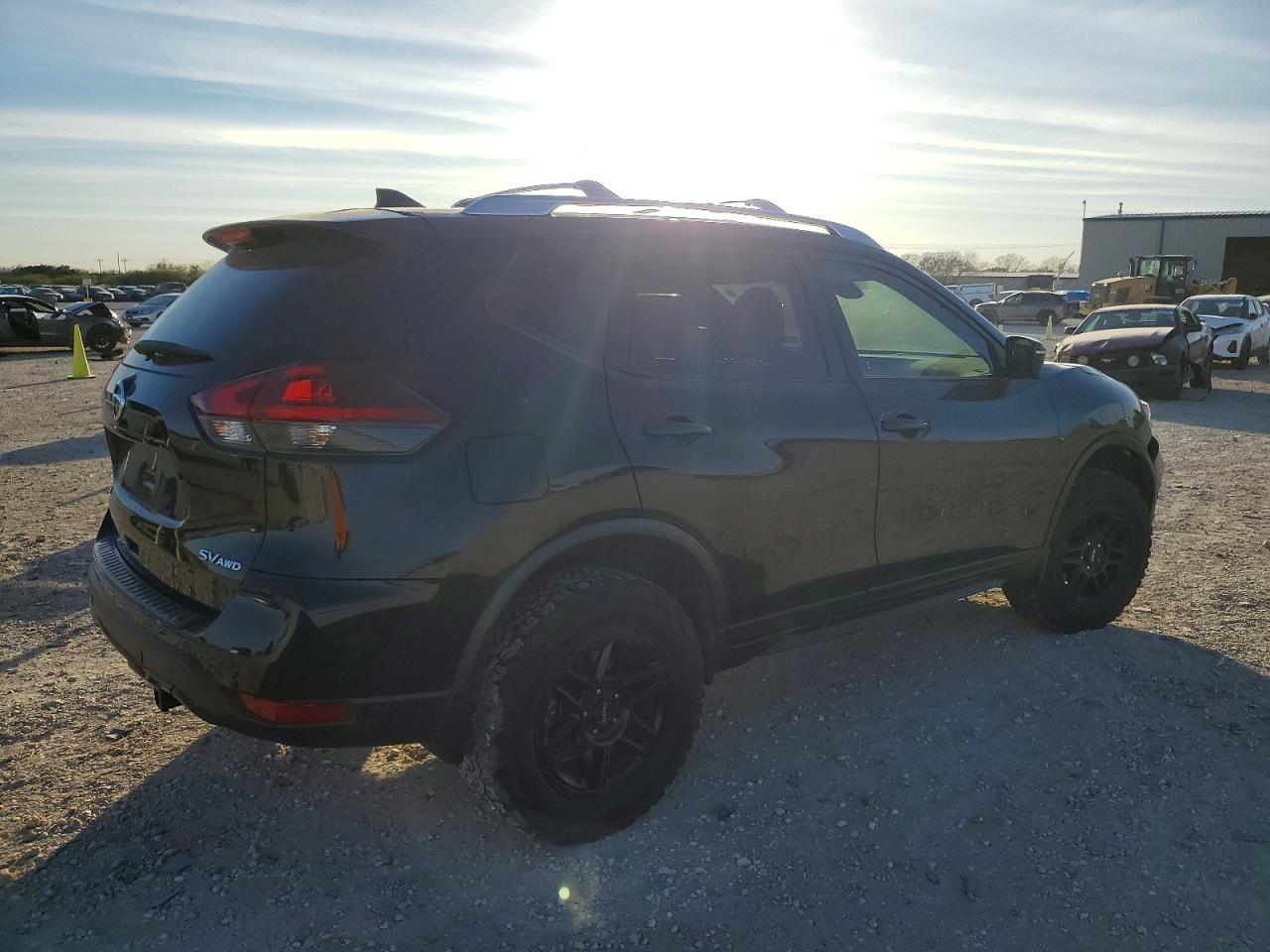 2019 NISSAN ROGUE S photo 3