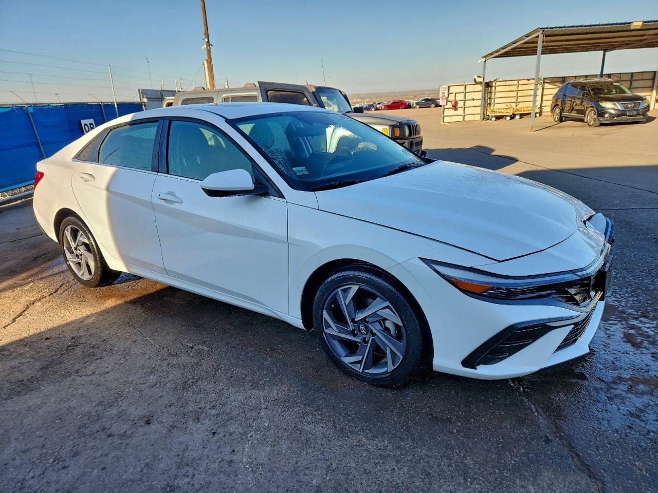 2025 HYUNDAI ELANTRA SEL photo 4