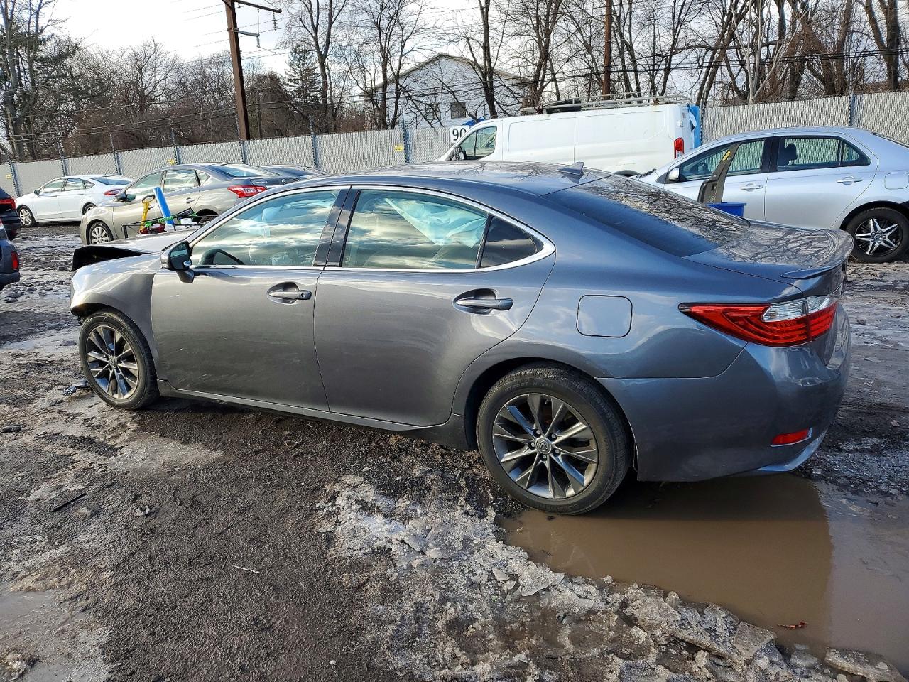 2013 LEXUS ES 300H photo 2