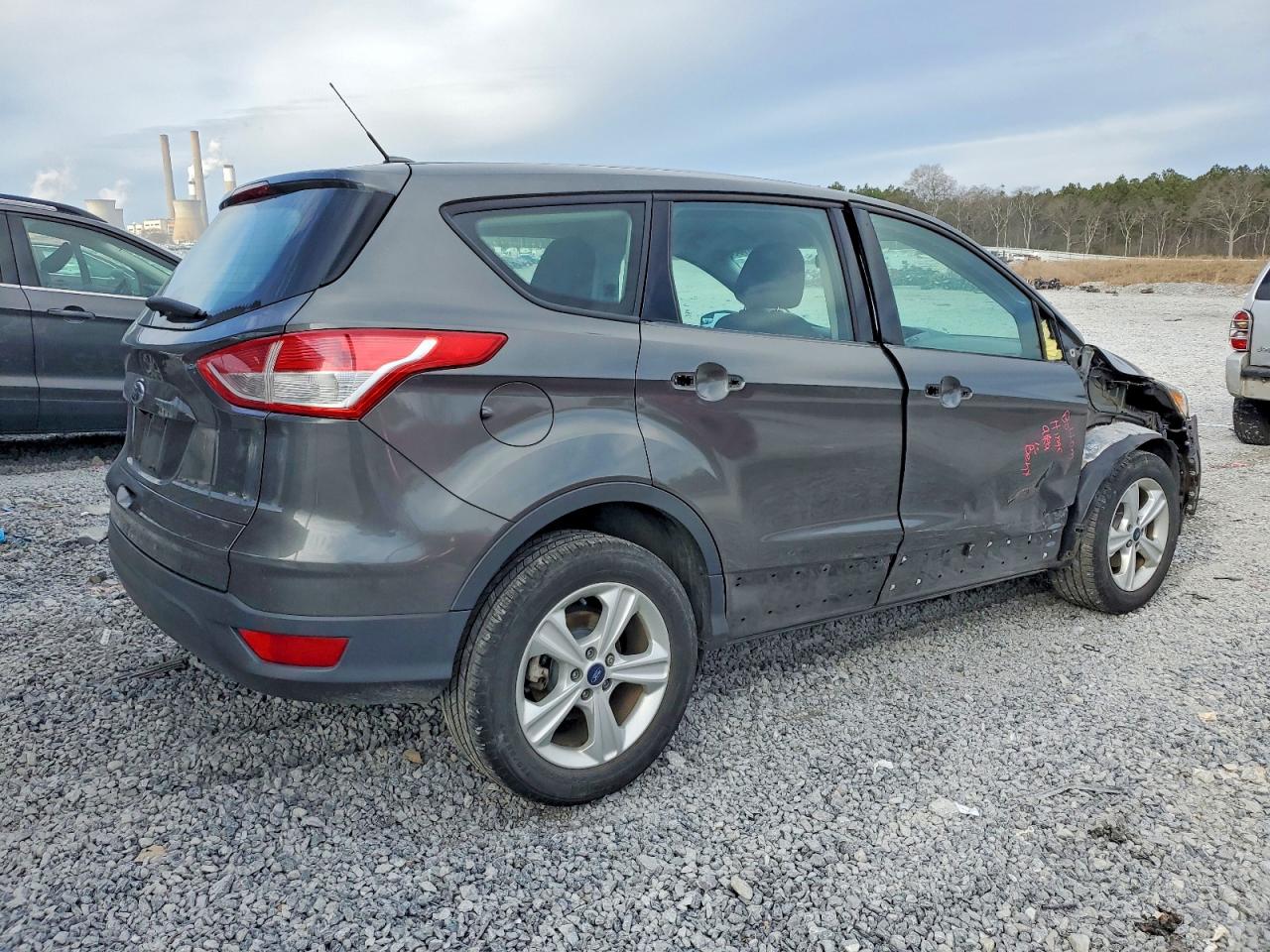 2016 FORD ESCAPE S photo 3
